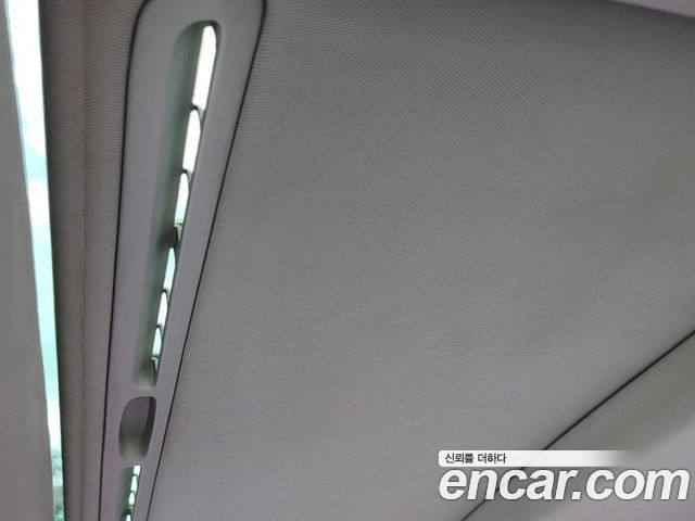 Kia Carnival — interior