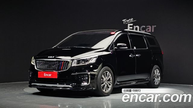 Kia Carnival — exterior