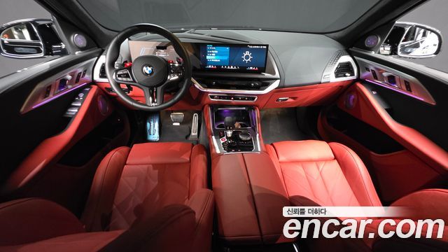BMW XM — interior