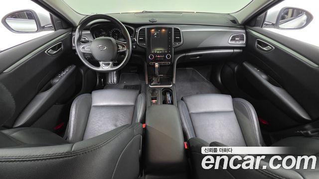 Renault Korea SM6 — interior