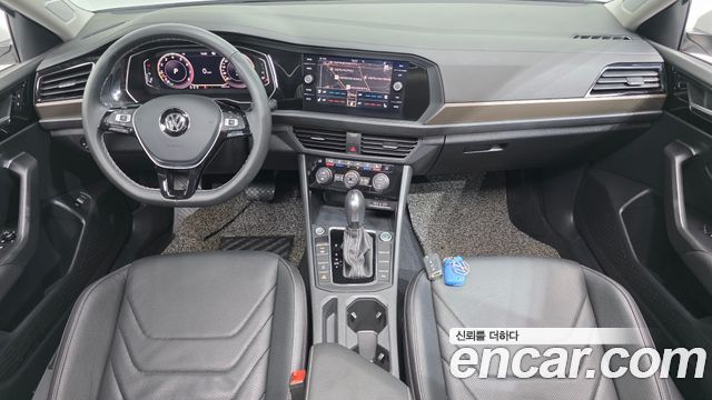 Volkswagen Jetta — interior