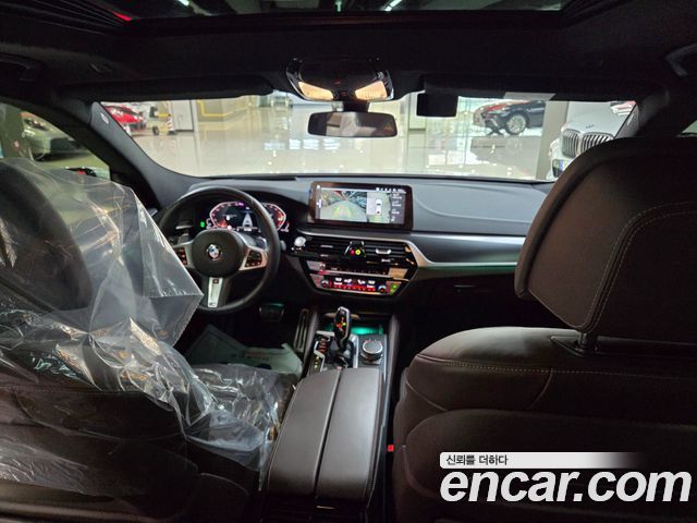 BMW Gran Turismo GT — interior