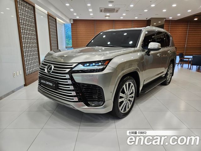 Lexus LX — exterior