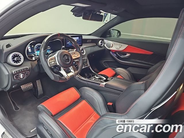 Mercedes-Benz C-Class — interior