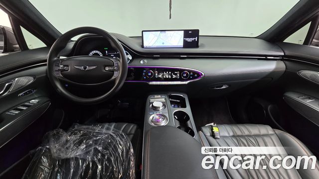 Genesis GV70 — interior