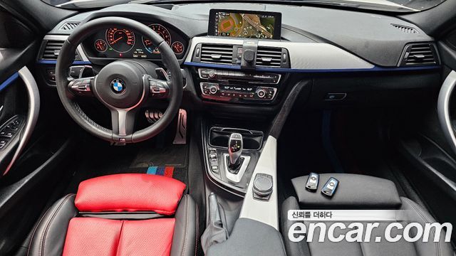 BMW 3 Series — interior