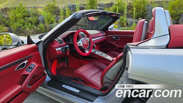 Porsche Boxster — interior