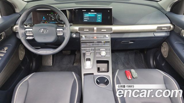 Hyundai Nexo — interior