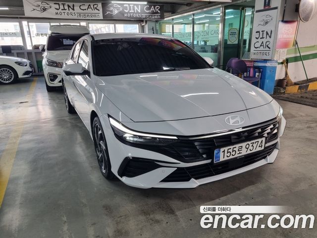 Hyundai Avante — exterior