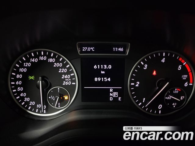 Mercedes-Benz B-Class — interior