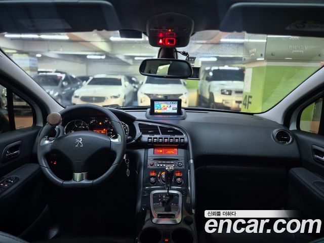 Peugeot 3008 — interior