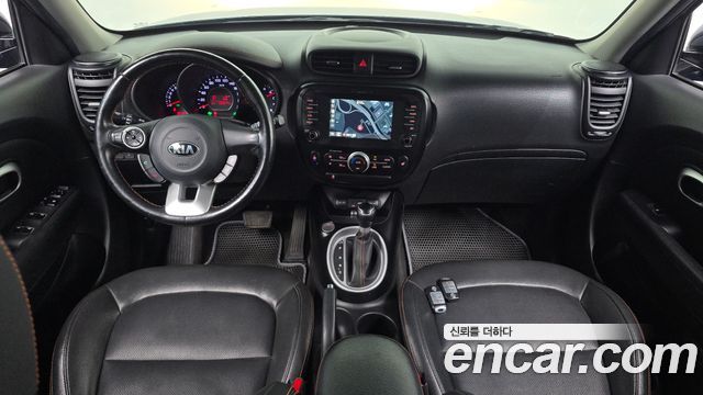 Kia Soul — interior