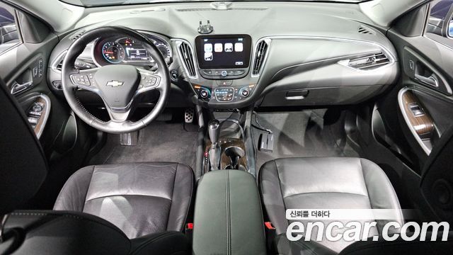Chevrolet Korea Malibu — interior