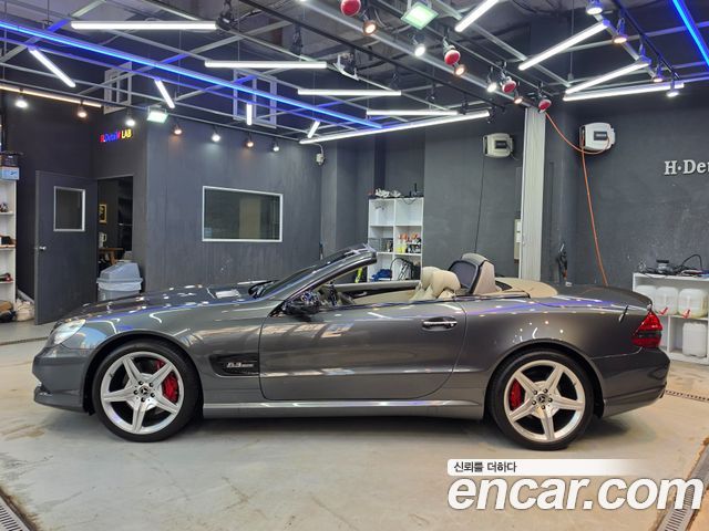 Mercedes-Benz SL-Class — interior