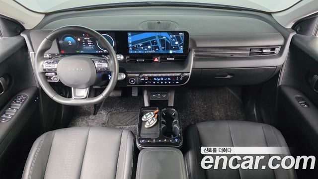 Hyundai IONIQ 5 — interior