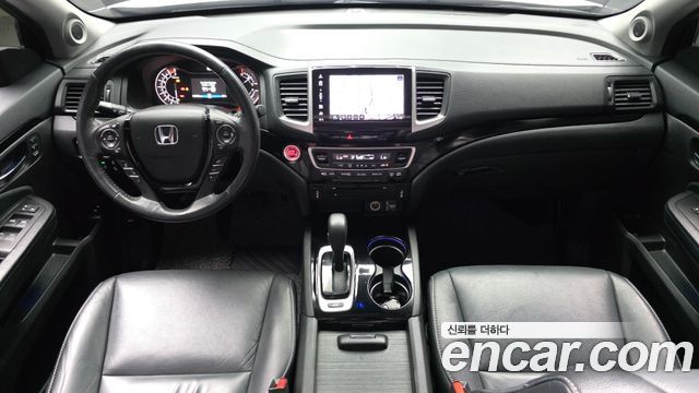 Honda Pilot — interior