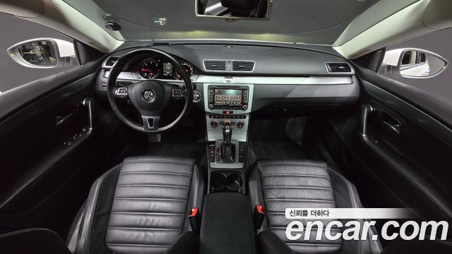 Volkswagen CC — interior