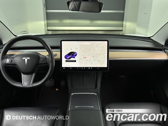 Tesla Model 3 — interior
