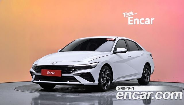 Hyundai Avante — exterior