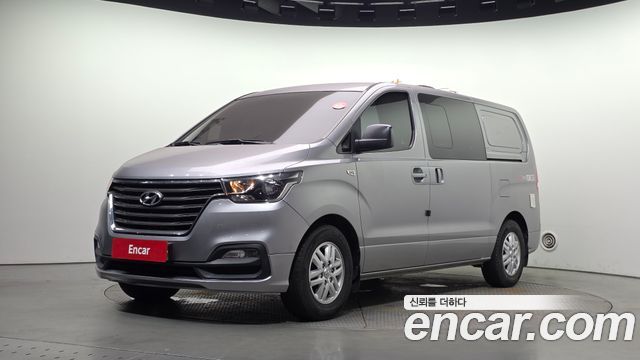Hyundai Starex — exterior
