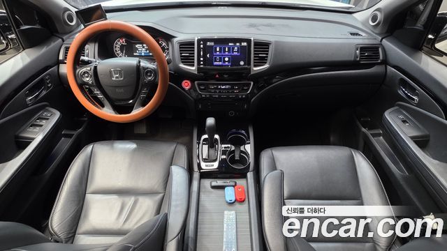 Honda Pilot — interior