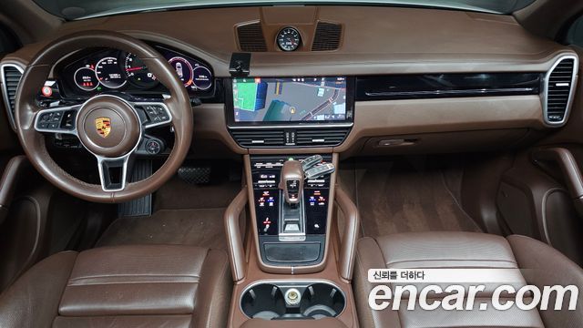 Porsche Cayenne — interior