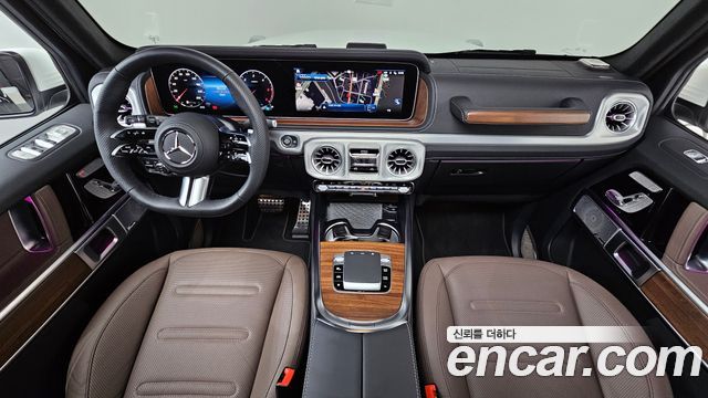 Mercedes-Benz G-Class — interior