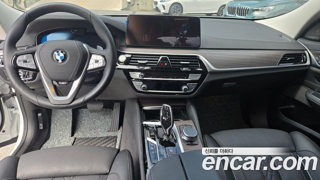 BMW Gran Turismo GT — interior