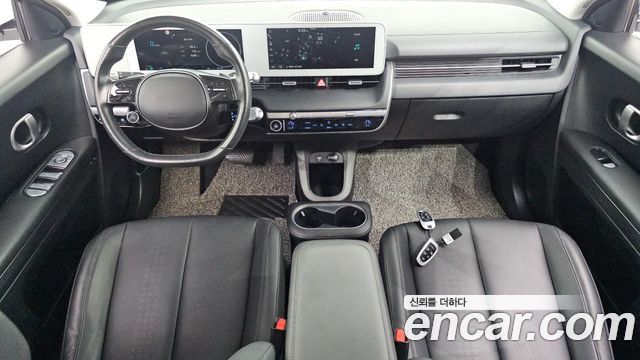 Hyundai IONIQ 5 — interior