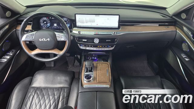 Kia K9 — interior