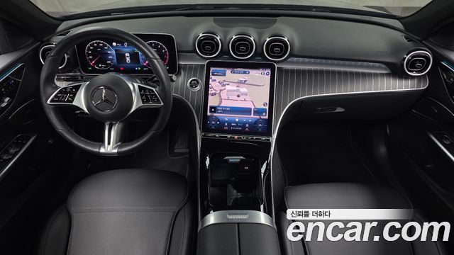 Mercedes-Benz C-Class — interior