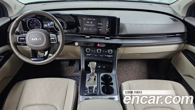Kia Carnival — interior