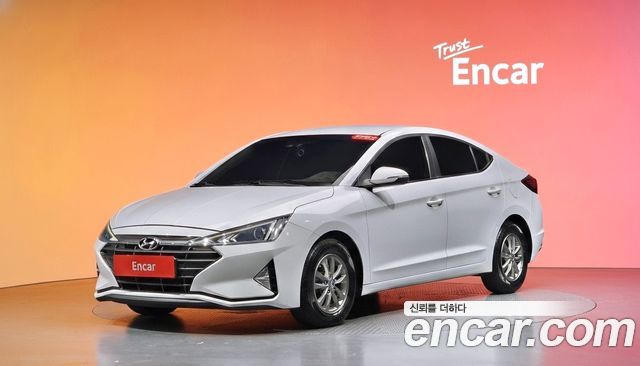 Hyundai Avante — exterior