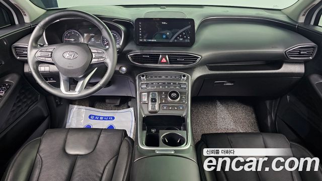 Hyundai Santa Fe — interior