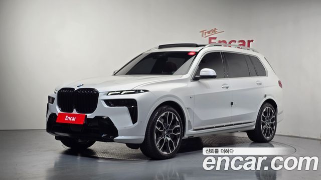 BMW X7 — exterior