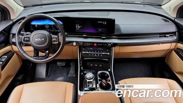 Kia Carnival — interior