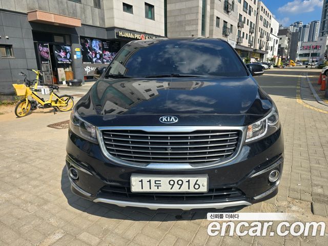 Kia Carnival — exterior