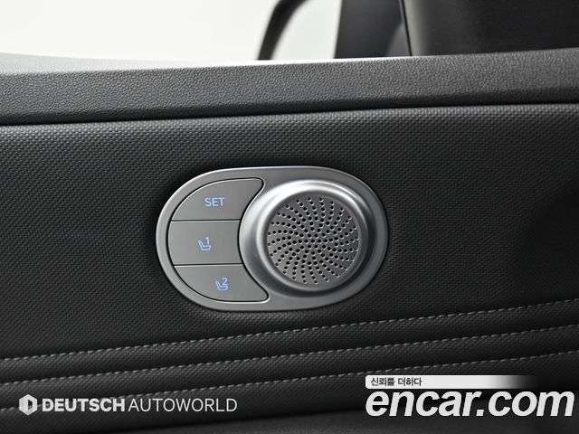 Hyundai Avante — interior