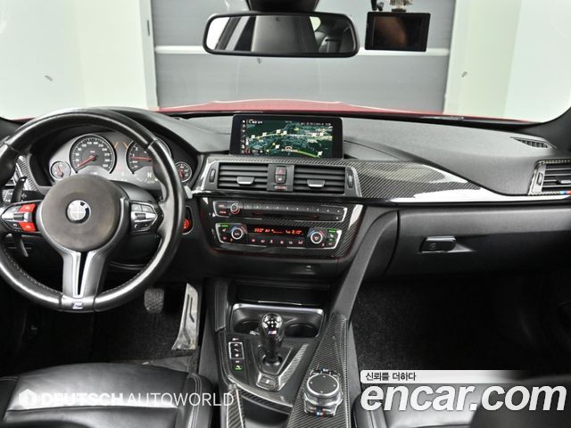 BMW M4 — interior