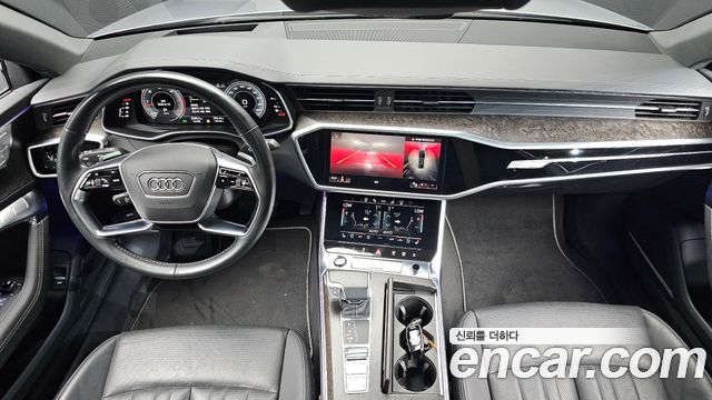 Audi A7 — interior