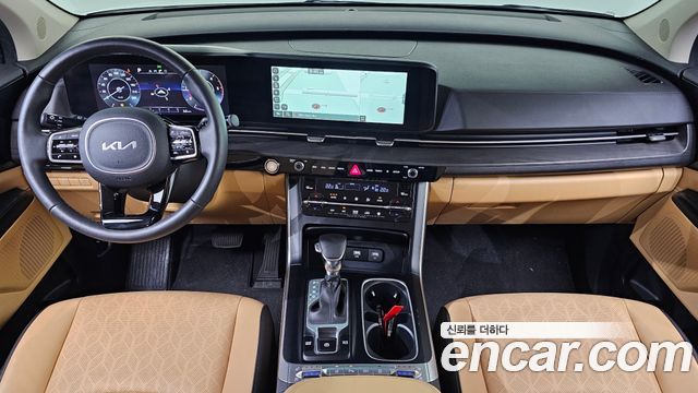Kia Carnival — interior