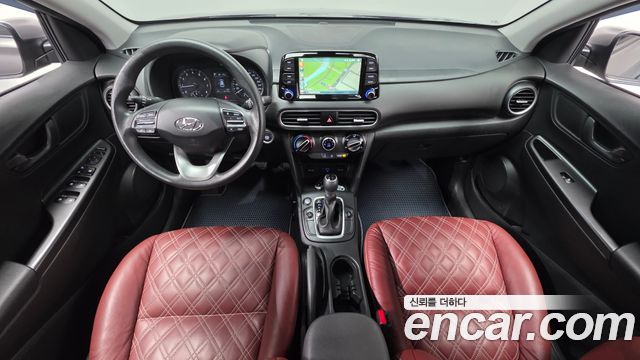 Hyundai Kona — interior