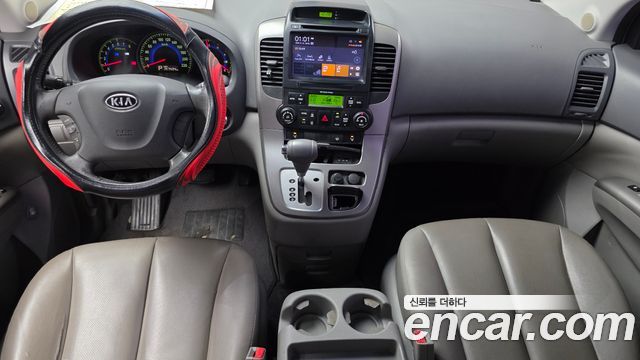 Kia Carnival — interior