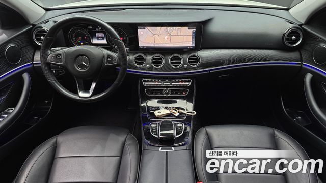 Mercedes-Benz E-Class — interior