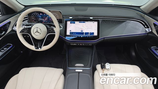 Mercedes-Benz E-Class — interior