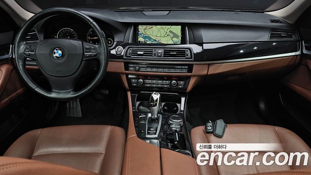 BMW 5 Series — interior