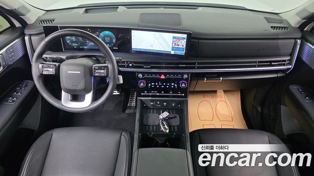 Hyundai Santa Fe — interior
