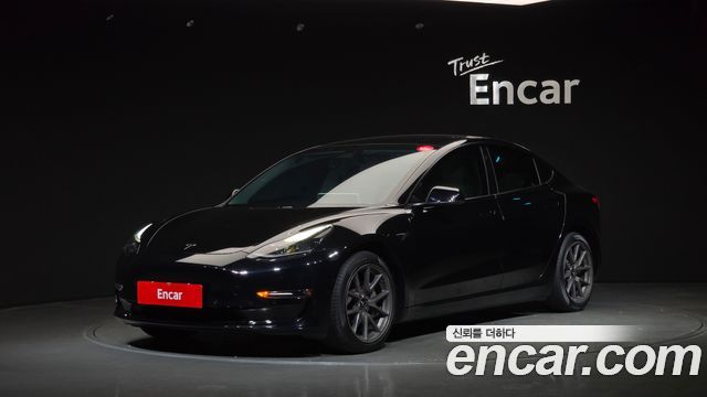 Tesla Model 3 — exterior