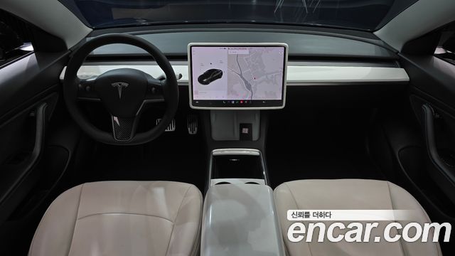Tesla Model 3 — interior
