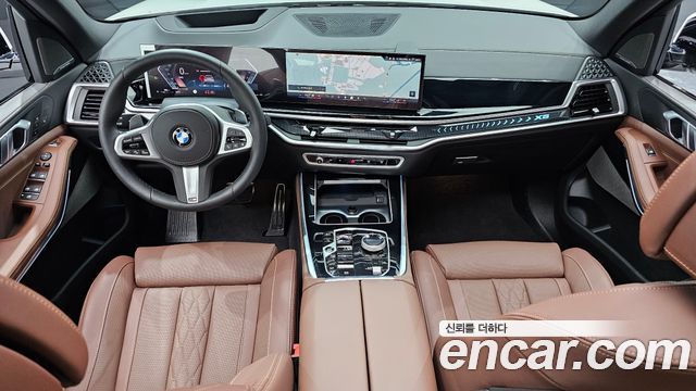 BMW X5 — interior